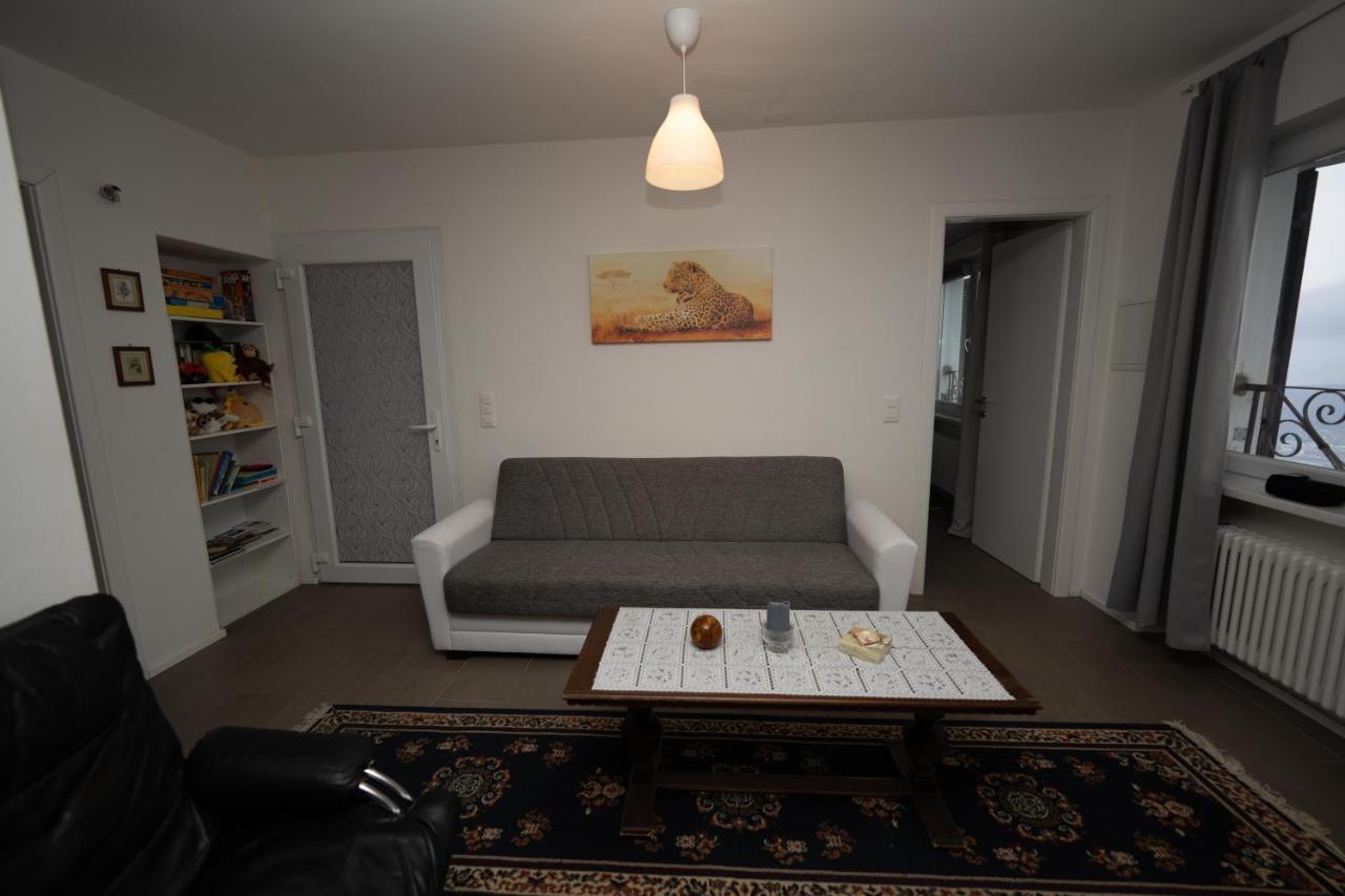 Entire Apartments With Stunning View 카데마리오 외부 사진